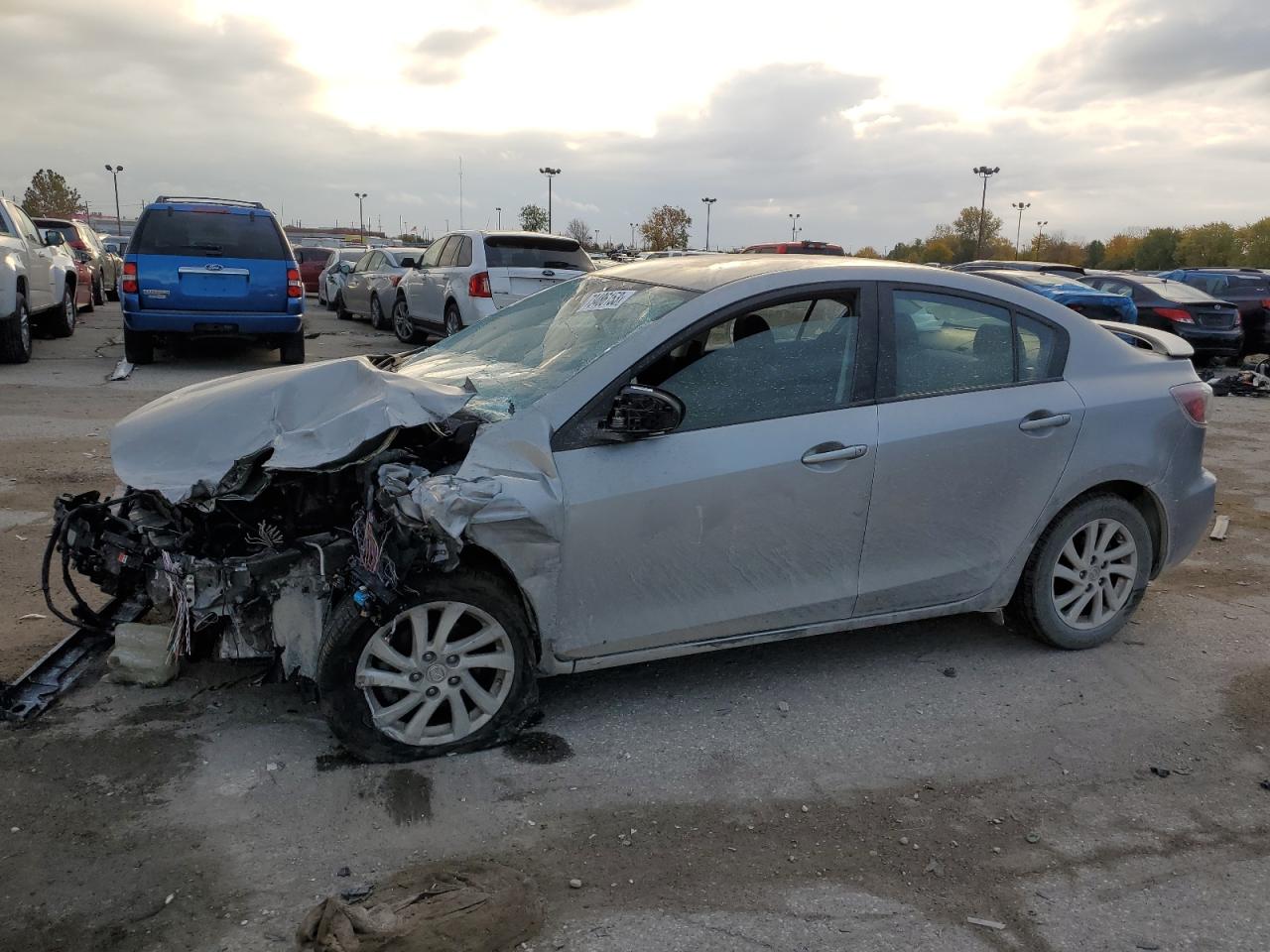 Изображение 1 2012 MAZDA 3 I 2012 с VIN JM1BL1V77C1541931