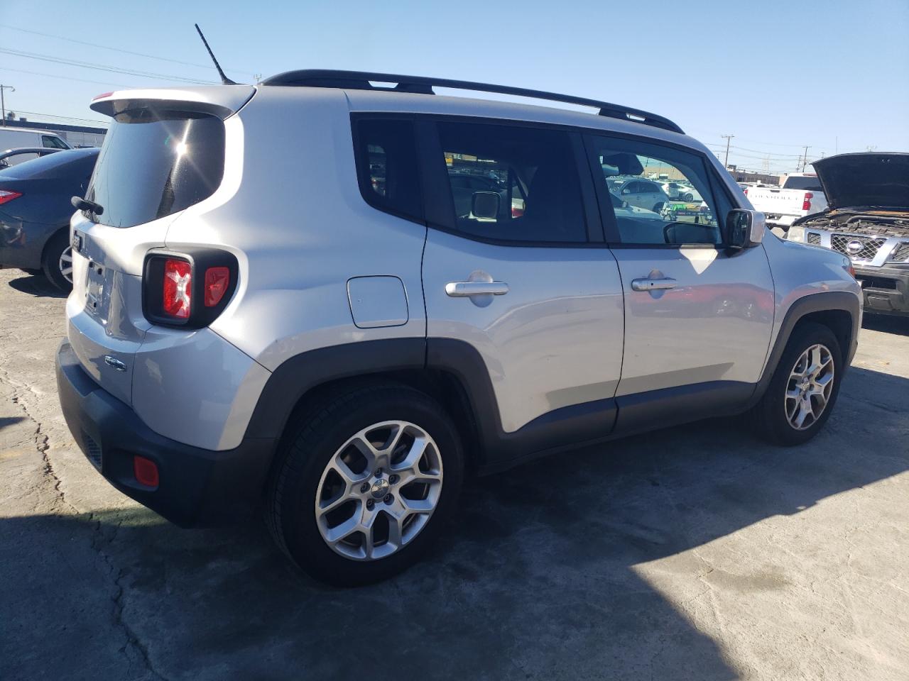 Obraz 3 z 2015 JEEP RENEGADE LATITUDE 2015 z VIN ZACCJABT0FPB66321