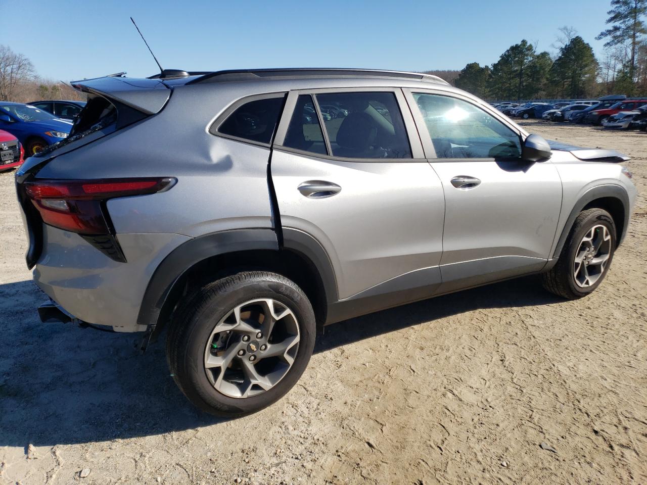Image 3 of 2024 CHEVROLET TRAX 1LT 2024 with VIN KL77LHE22RC090470