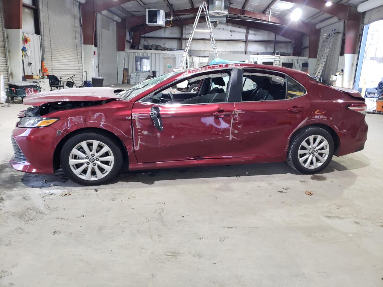 Image 1 of 2019 TOYOTA CAMRY L 2019 with VIN 4T1B11HK5KU823662