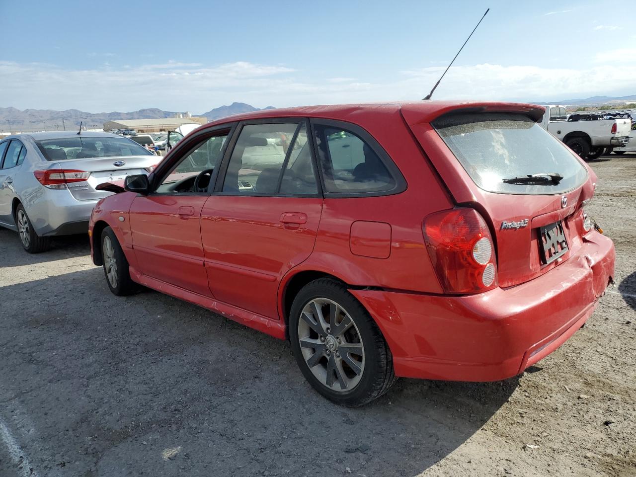 Image 2 of 2003 MAZDA PROTEGE PR5 2003 with VIN JM1BJ245731152542