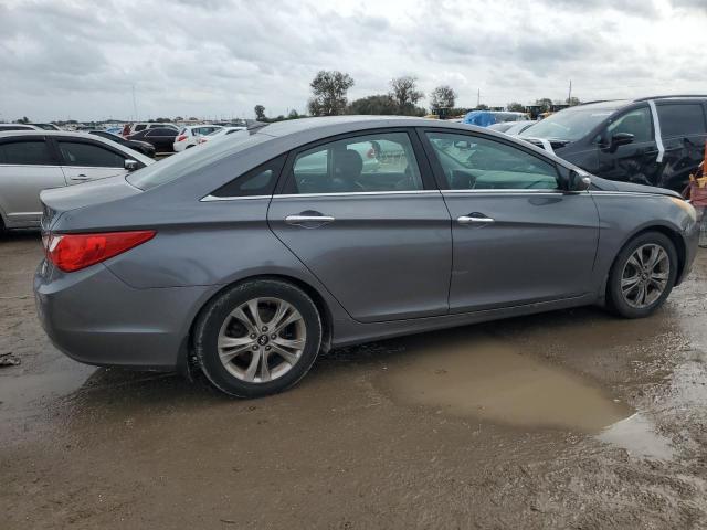 Image 3 of 2013 HYUNDAI SONATA SE 2013 with VIN 5NPEC4AC4DH741144
