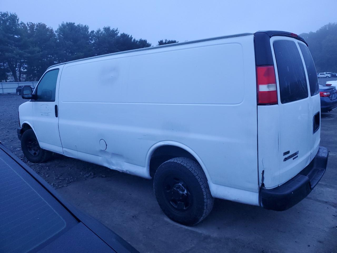 Obraz 2 z 2011 CHEVROLET EXPRESS G2500  2011 z VIN 1GCWGGCA0B1100986