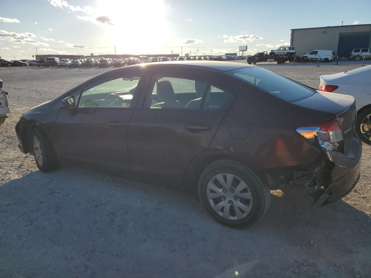 Изображение 2 2012 HONDA CIVIC LX 2012 с VIN 2HGFB2F51CH591072