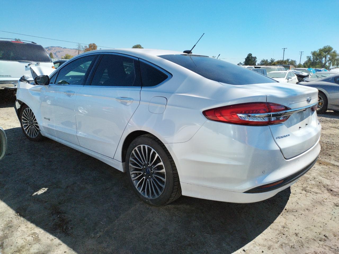 Image 2 of 2017 FORD FUSION SE HYBRID 2017 with VIN 3FA6P0LU9HR142451