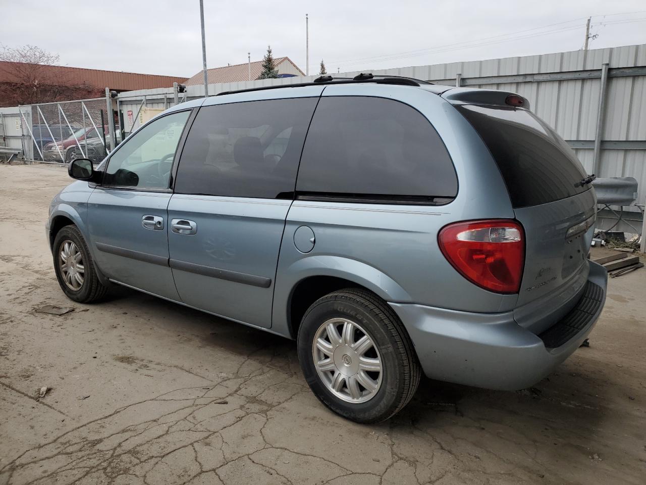 Obraz 2 z 2006 CHRYSLER TOWN & COUNTRY  2006 z VIN 1A4GP45R76B584686