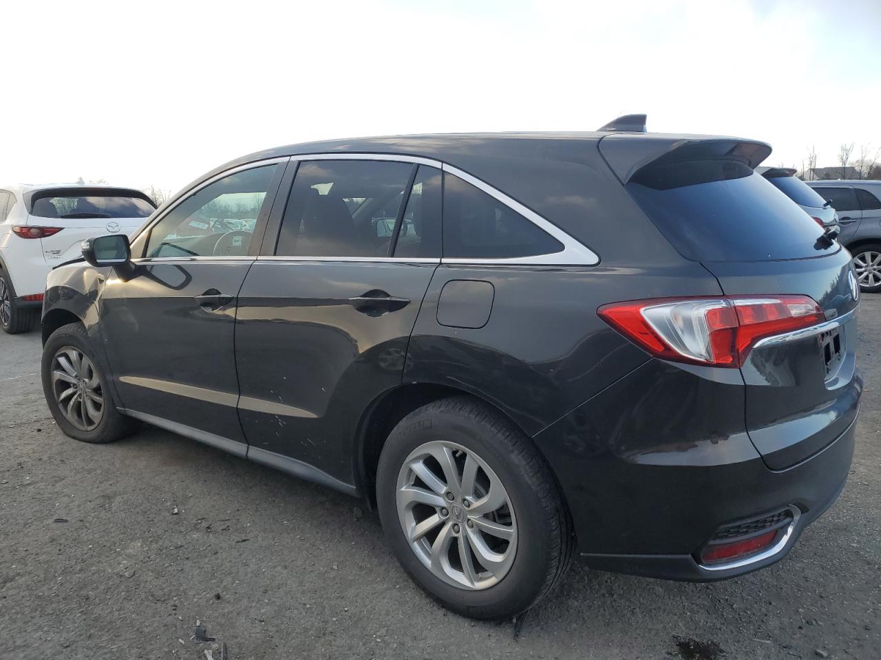 Obraz 2 z 2016 ACURA RDX TECHNOLOGY 2016 z VIN 5J8TB4H58GL014320