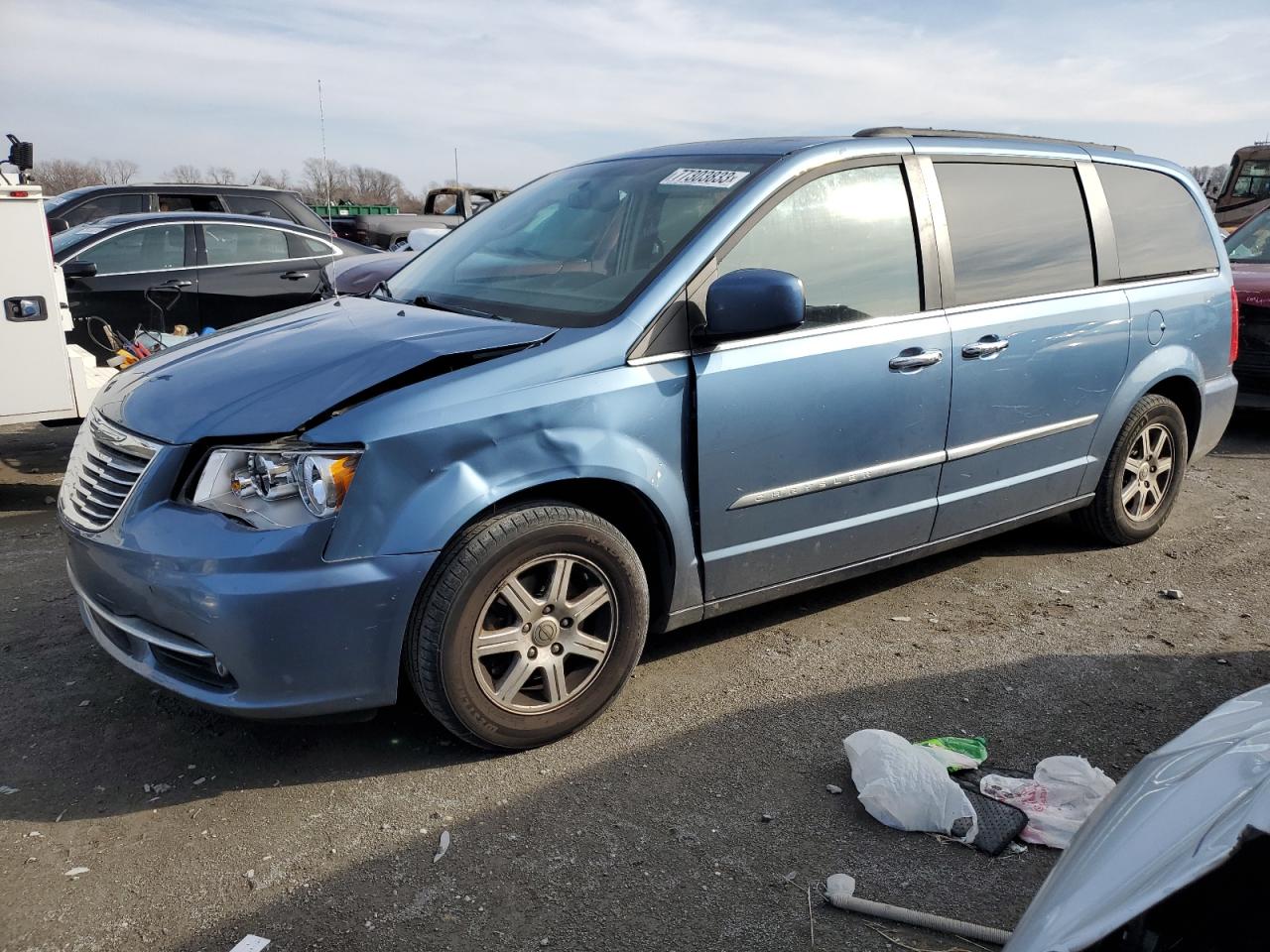 Obraz 1 z 2011 CHRYSLER TOWN & COUNTRY TOURING 2011 z VIN 2A4RR5DG8BR746670
