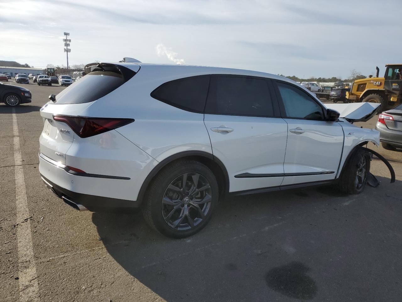 Image 3 of 2022 ACURA MDX A-SPEC 2022 with VIN 5J8YE1H02NL018327