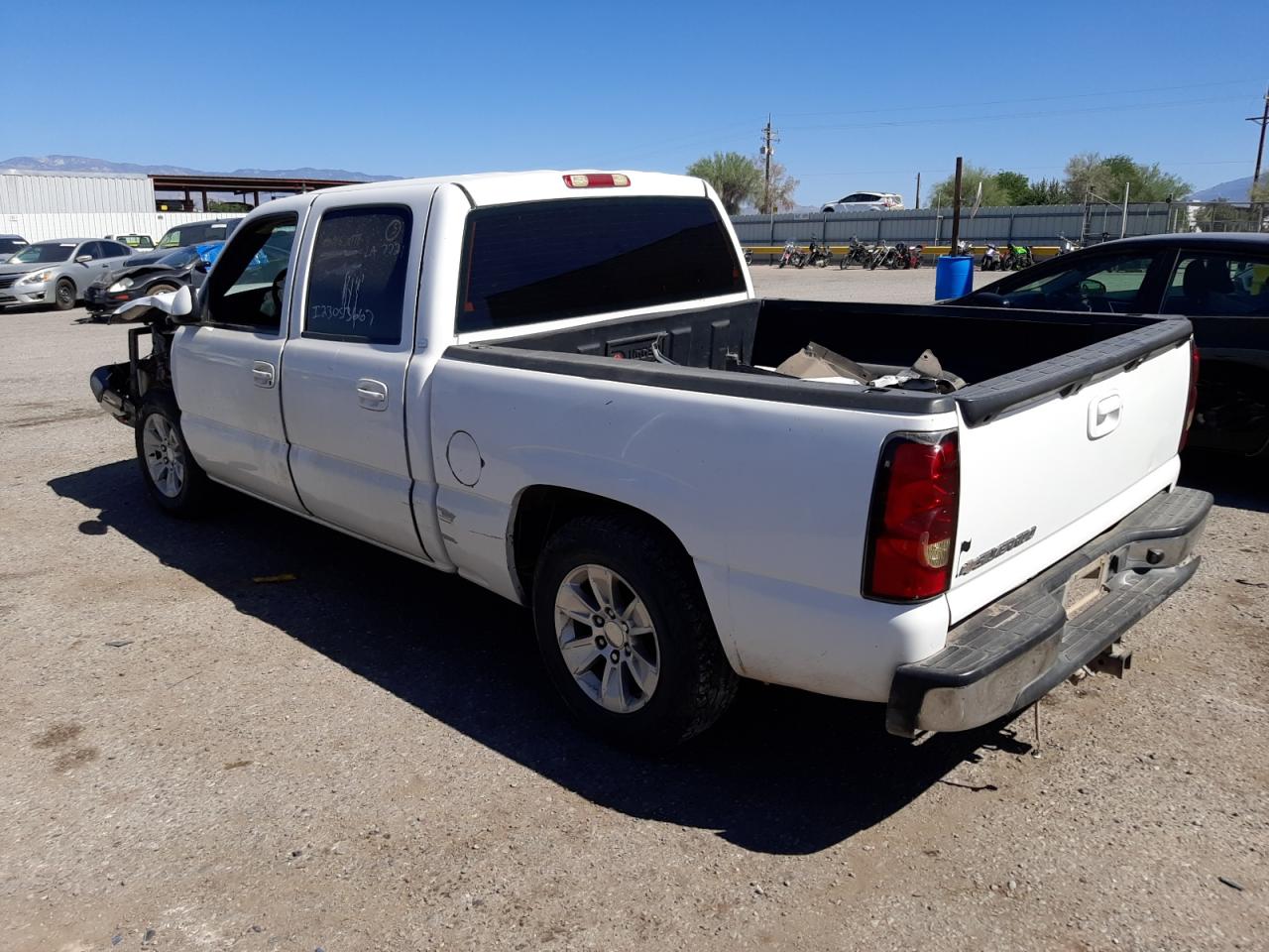 Изображение 2 2005 CHEVROLET SILVERADO C1500 2005 с VIN 2GCEC13T051245899