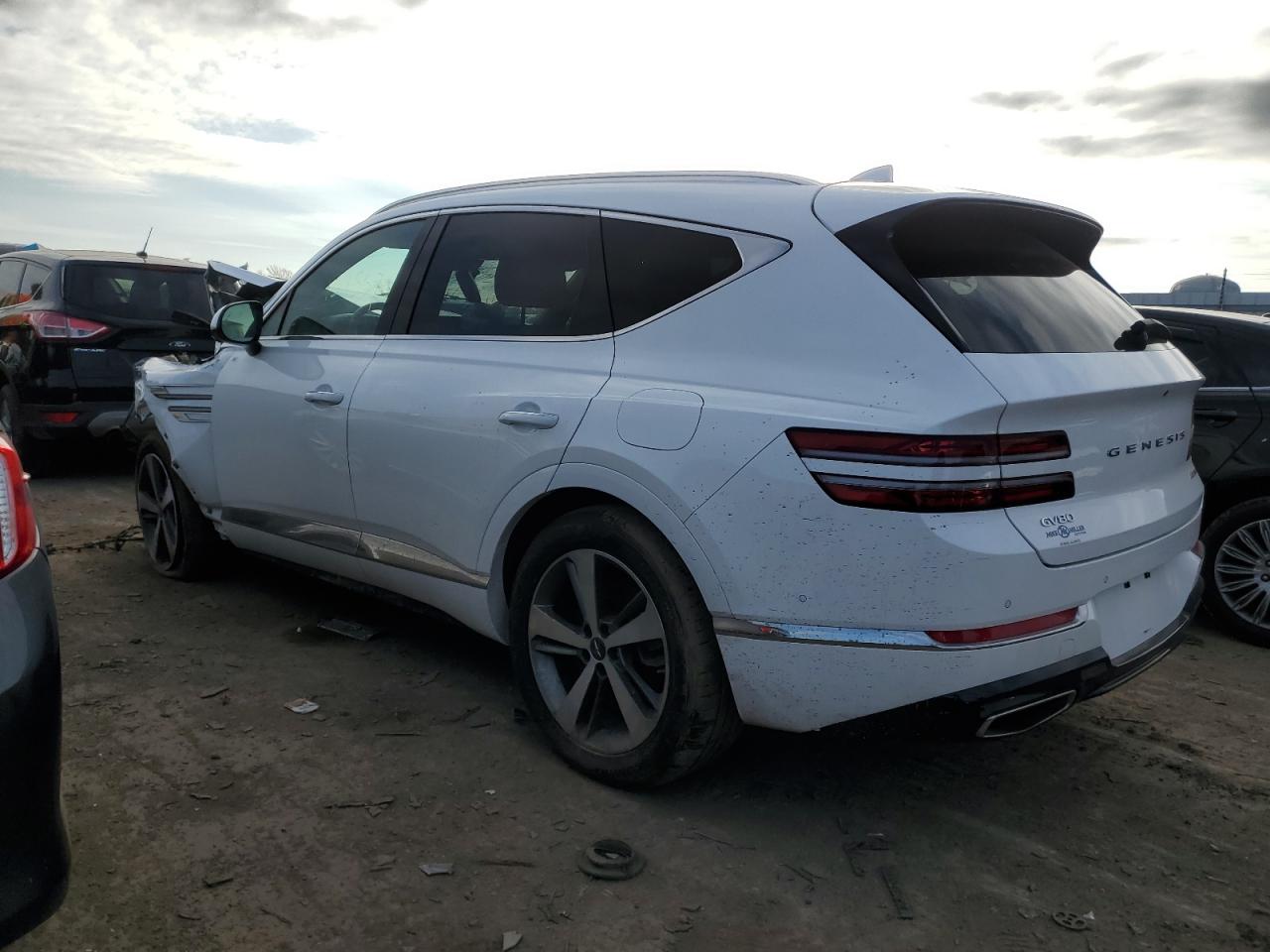 Изображение 2 2021 GENESIS GV80 BASE 2021 с VIN KMUHCESC2MU032863