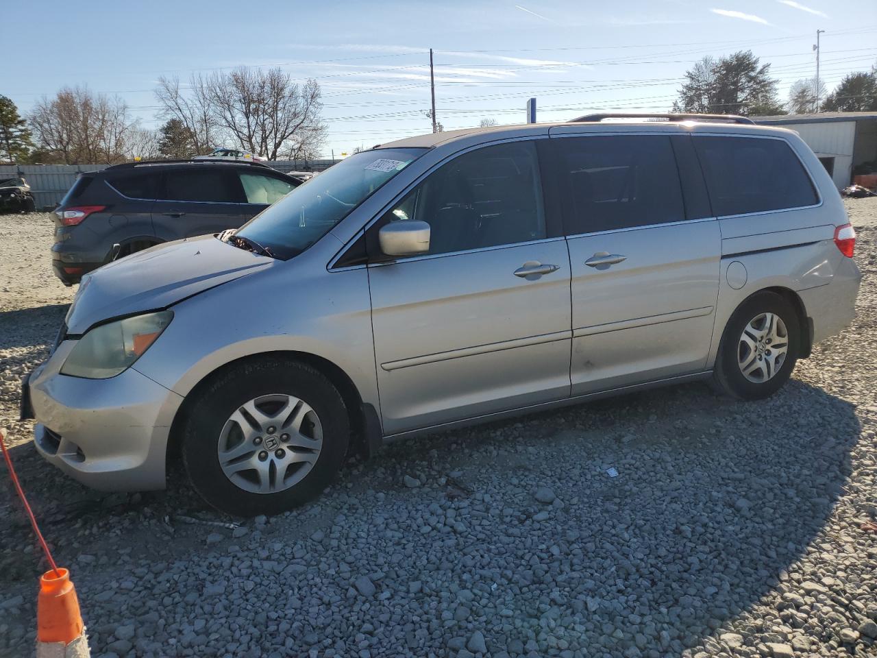 Image 1 of 2005 HONDA ODYSSEY EX 2005 with VIN 5FNRL38435B421498