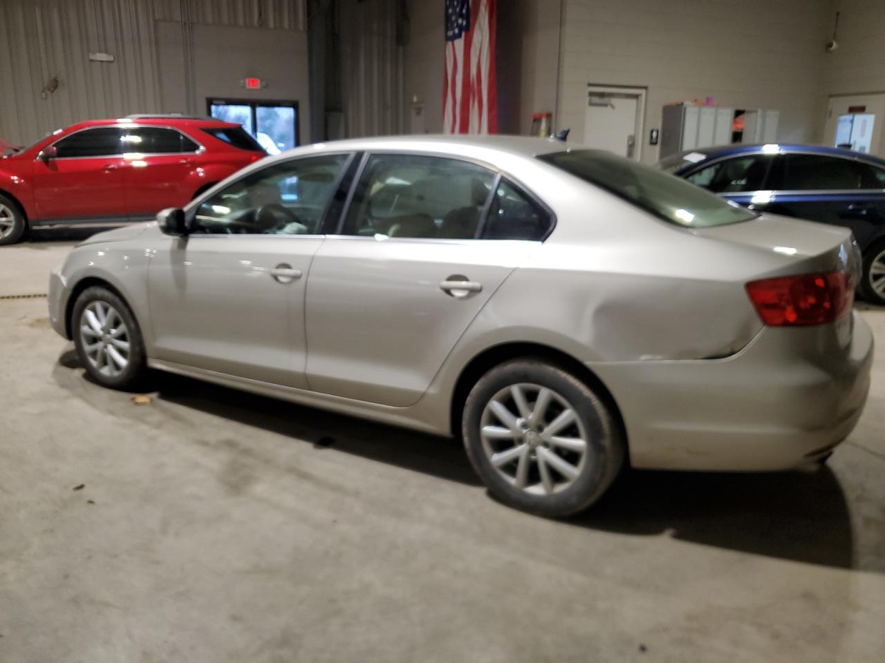 Изображение 2 2014 VOLKSWAGEN JETTA SE 2014 с VIN 3VWD17AJXEM314139