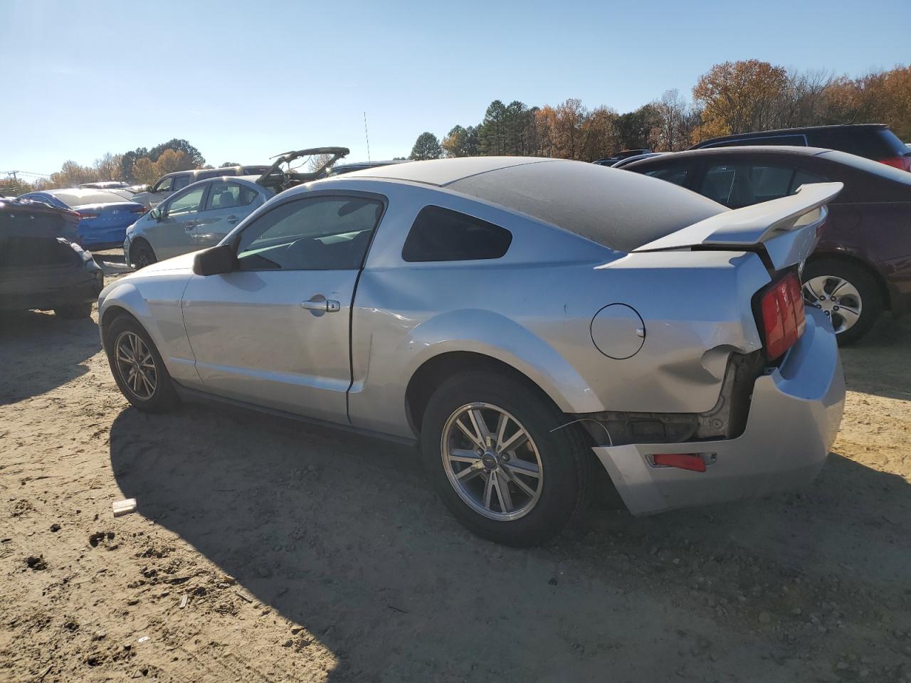 Image 2 of 2005 FORD MUSTANG  2005 with VIN 1ZVFT80NX55190912