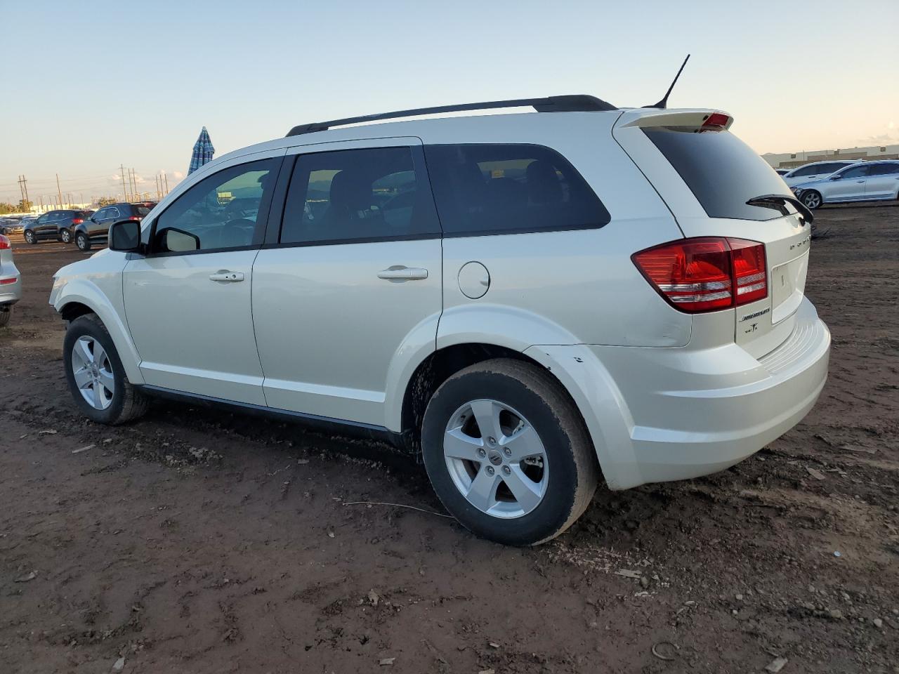 Изображение 2 2018 DODGE JOURNEY SE 2018 с VIN 3C4PDCAB9JT273463