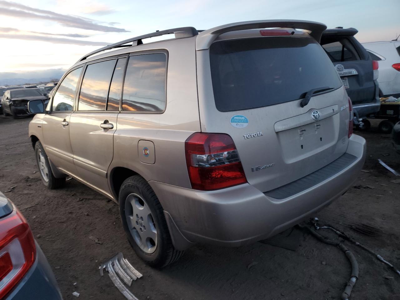 Image 2 of 2004 TOYOTA HIGHLANDER  2004 with VIN JTEEP21A740049167
