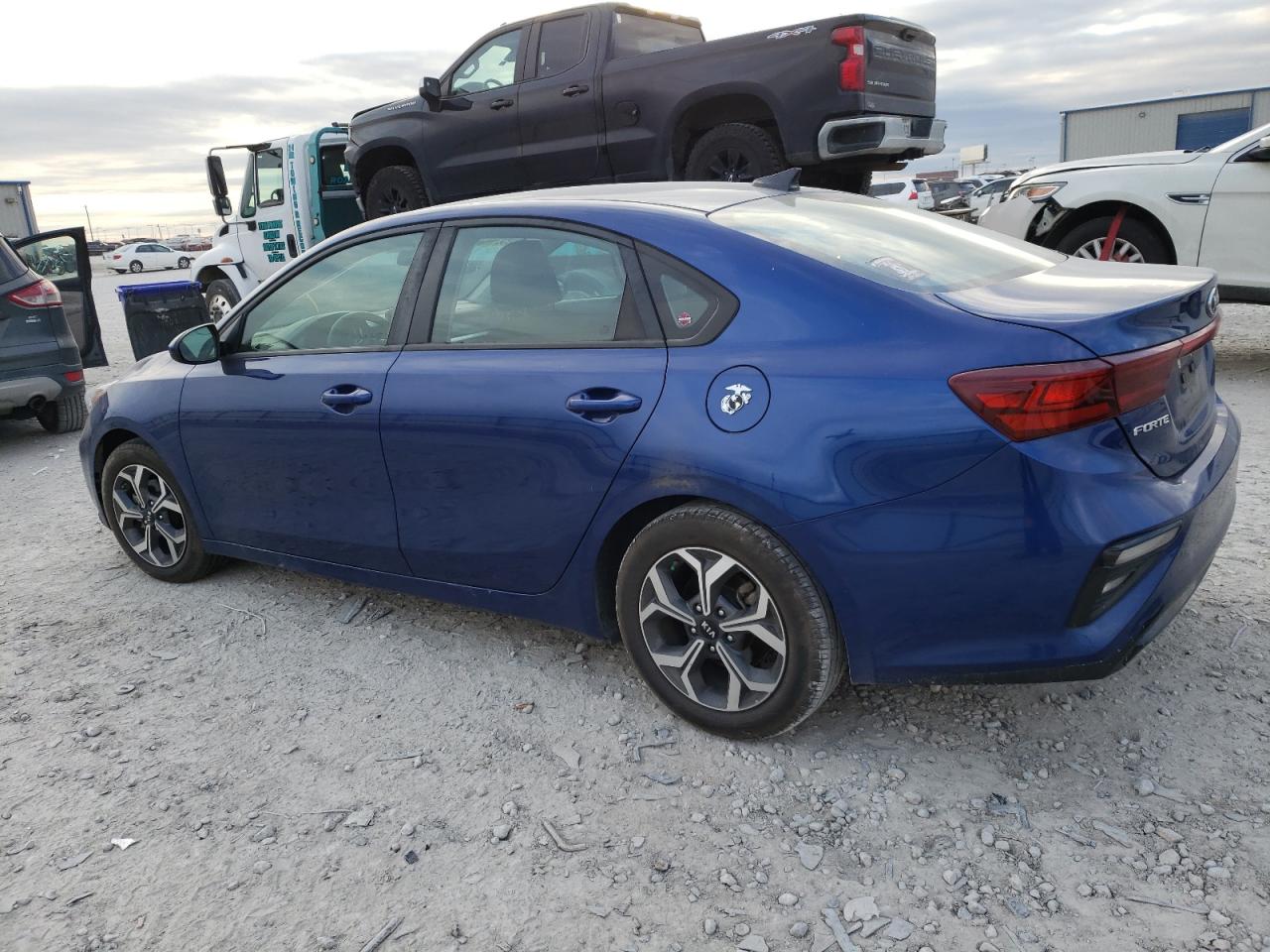 Image 2 of 2019 KIA FORTE FE 2019 with VIN 3KPF24AD7KE132731