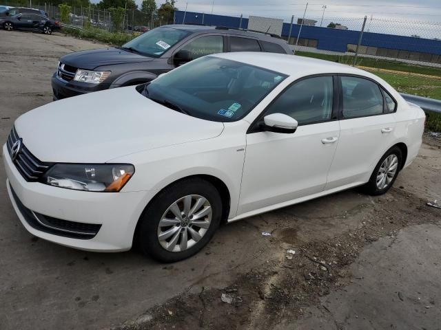 Obraz 1 z 2014 VOLKSWAGEN PASSAT S 2014 z VIN 1VWAS7A30EC114700
