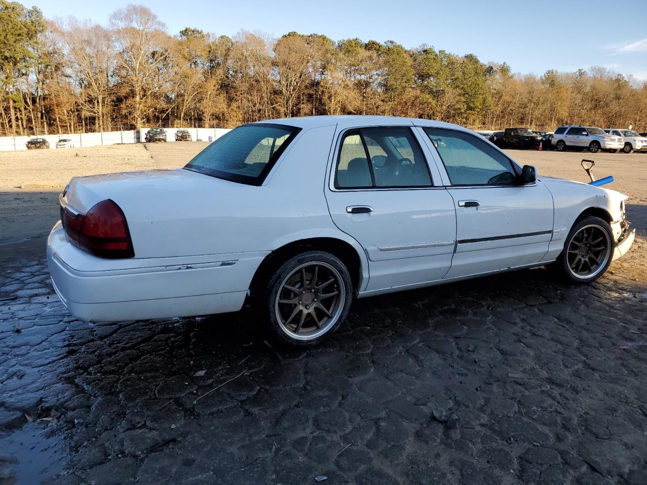 Obraz 3 z 2003 MERCURY GRAND MARQUIS GS 2003 z VIN 2MEFM74W23X690537