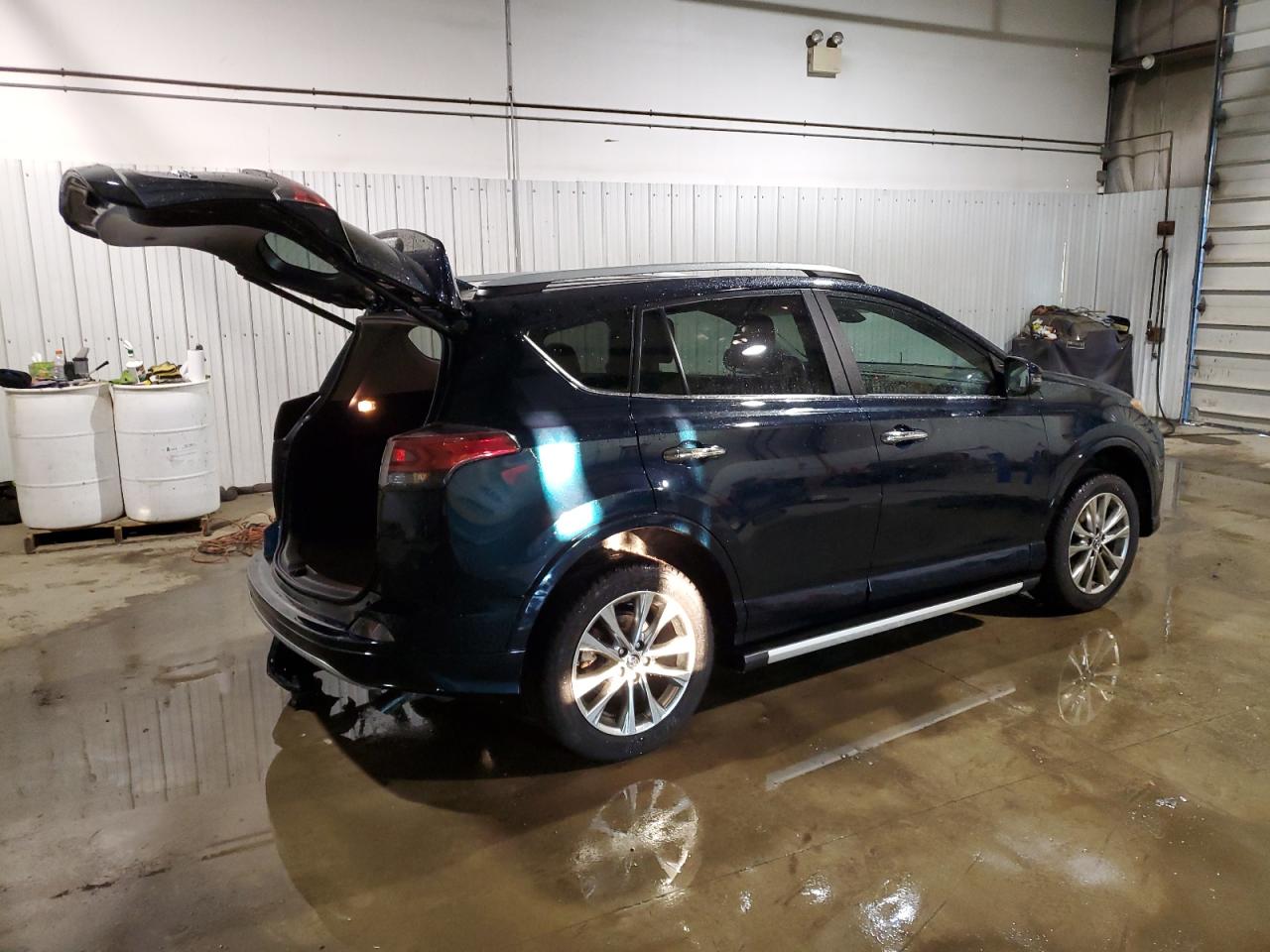 Image 3 of 2017 TOYOTA RAV4 LIMITED 2017 with VIN 2T3DFREV0HW563193