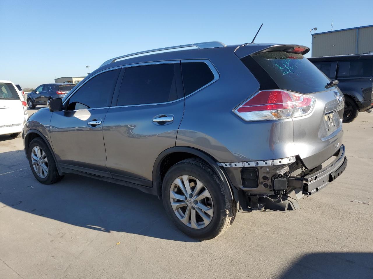 Image 2 of 2016 NISSAN ROGUE S 2016 with VIN KNMAT2MT8GP613545