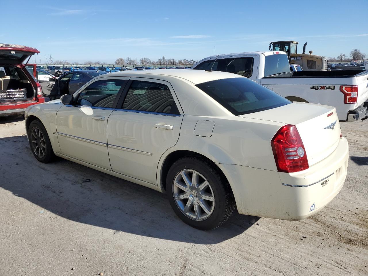 Image 2 of 2008 CHRYSLER 300 TOURING 2008 with VIN 2C3LA53G68H307085