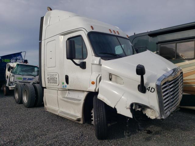 Изображение 1 2015 FREIGHTLINER CASCADIA 113  2015 с VIN 3AKJGHDV5FSGF8324