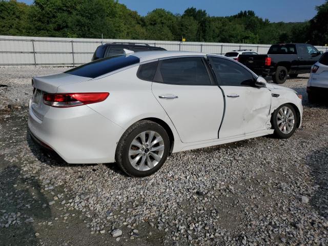 Obraz 3 z 2017 KIA OPTIMA LX 2017 z VIN 5XXGT4L34HG162503