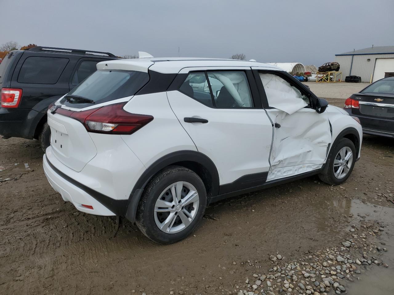 Изображение 3 2023 NISSAN KICKS S 2023 с VIN 3N1CP5BV0PL555478