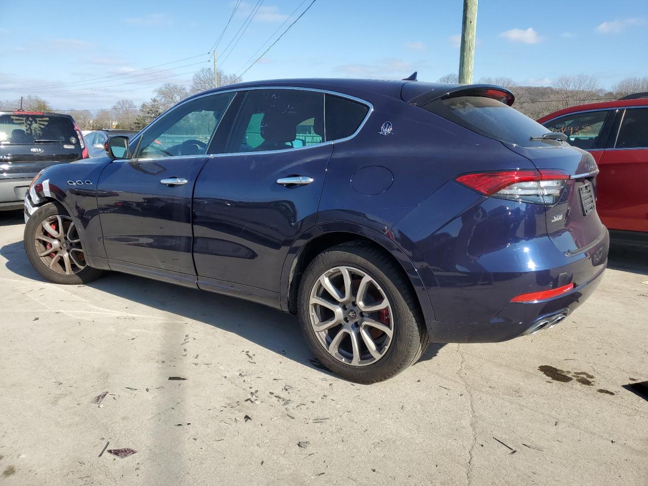Изображение 2 2021 MASERATI LEVANTE S 2021 с VIN ZN661YUA8MX378913