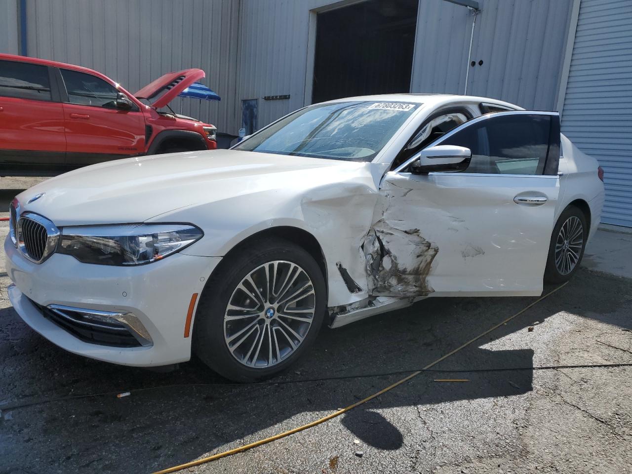 Изображение 1 2017 BMW 530 I 2017 с VIN WBAJA5C30HG896711