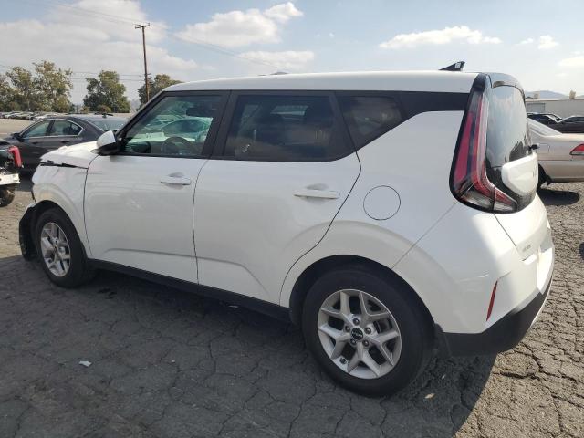 Изображение 2 2023 KIA SOUL LX 2023 с VIN KNDJ23AU7P7839856