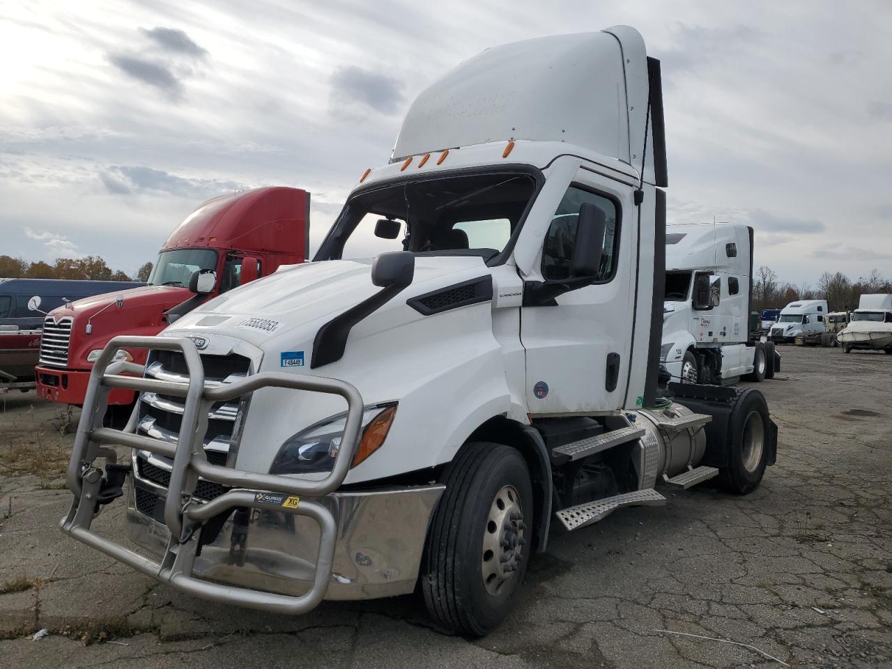 Изображение 2 2023 FREIGHTLINER CASCADIA 116  2023 с VIN 3AKBHTDV0PDUP1973