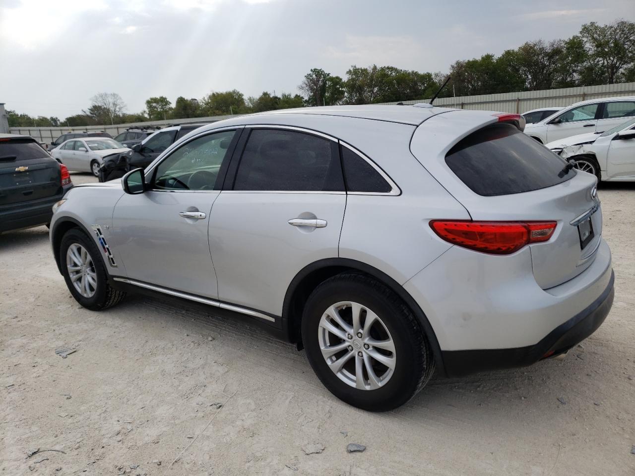 Image 2 of 2017 INFINITI QX70  2017 with VIN JN8CS1MUXHM141175