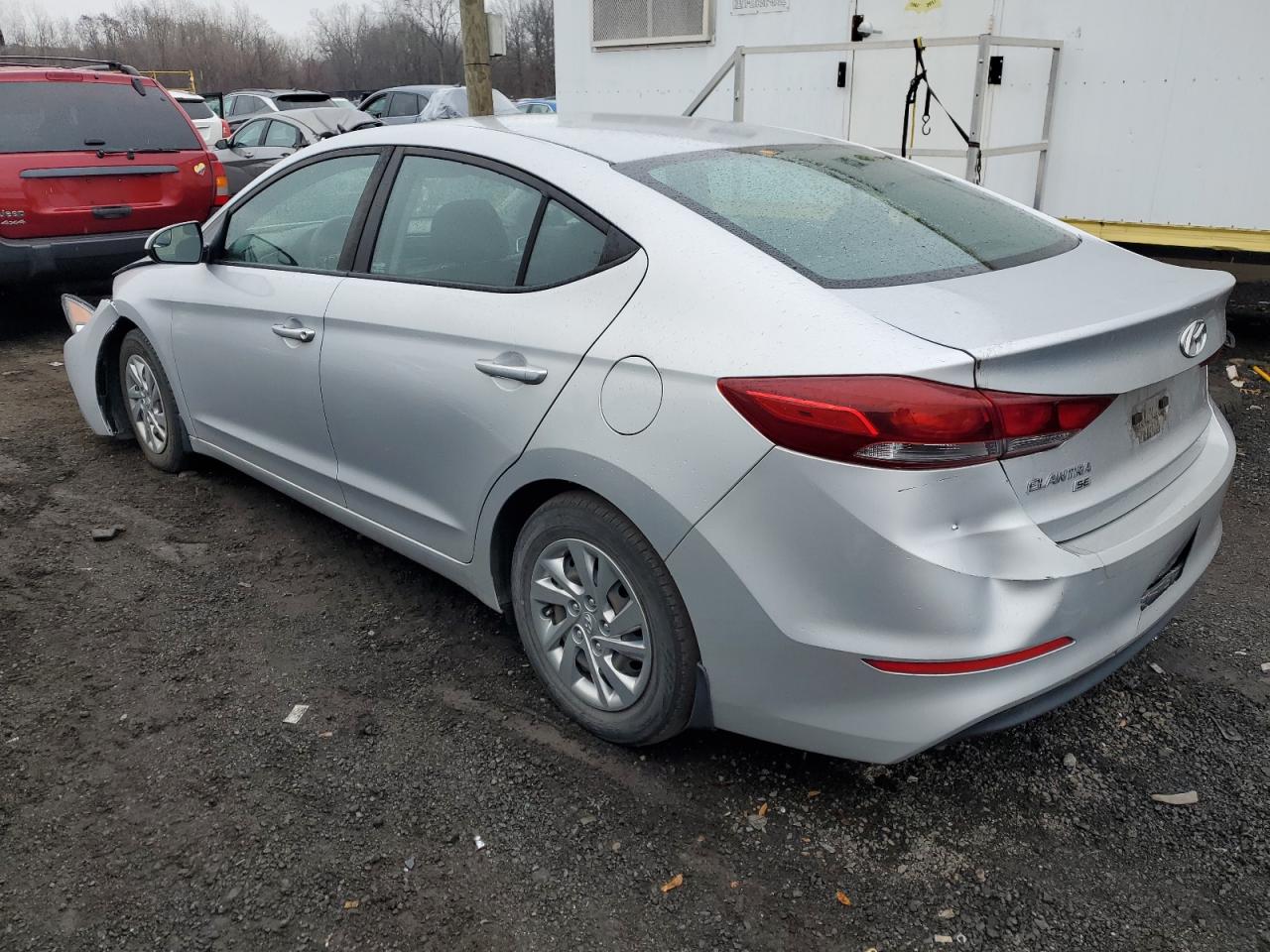 Image 2 of 2018 HYUNDAI ELANTRA SE 2018 with VIN KMHD74LF7JU470343
