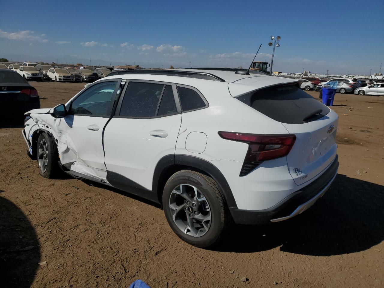 Изображение 2 2024 CHEVROLET TRAX 1LT 2024 с VIN KL77LHE22RC028986