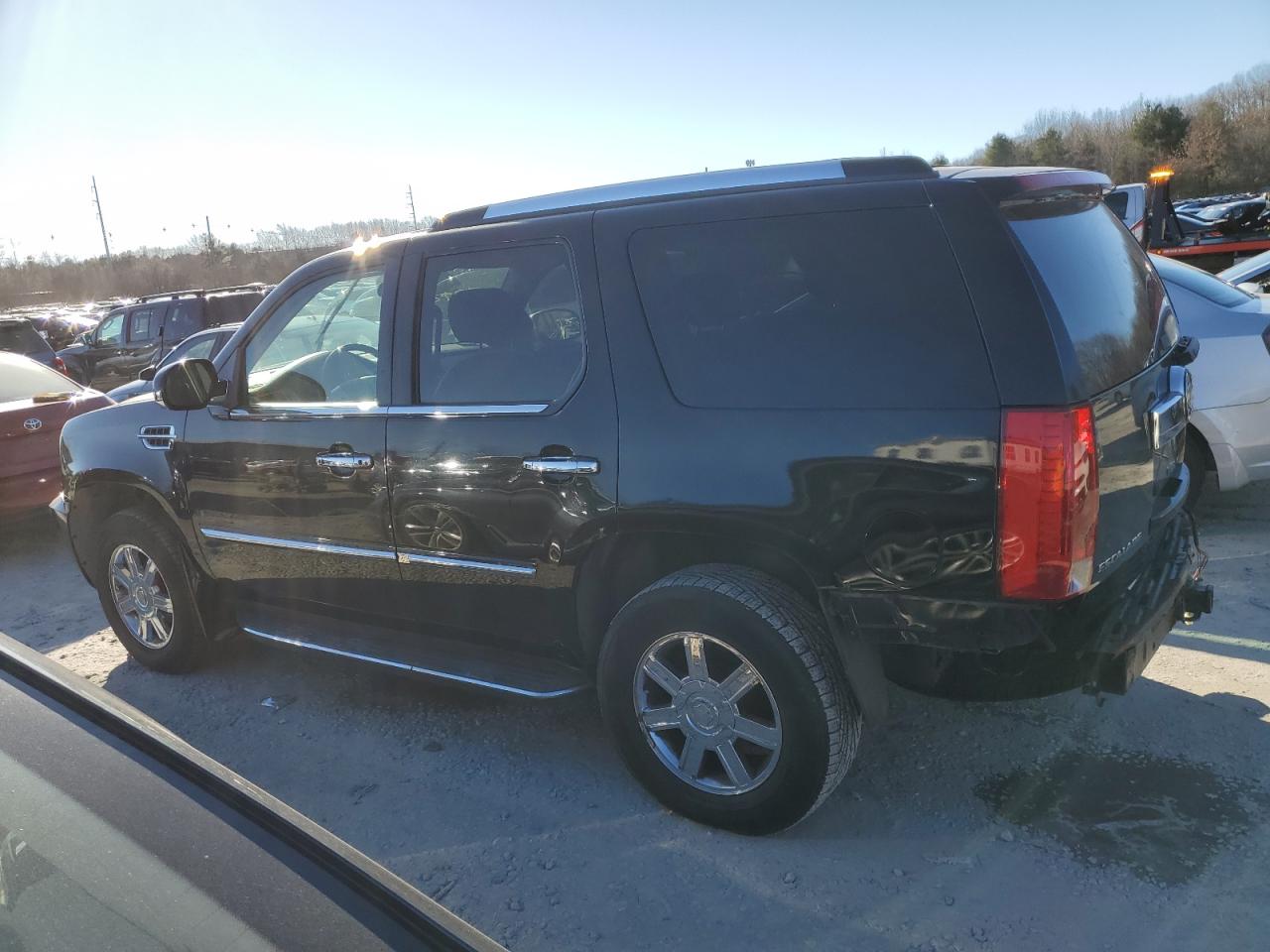 Image 2 of 2007 CADILLAC ESCALADE LUXURY 2007 with VIN 1GYFK63847R212828