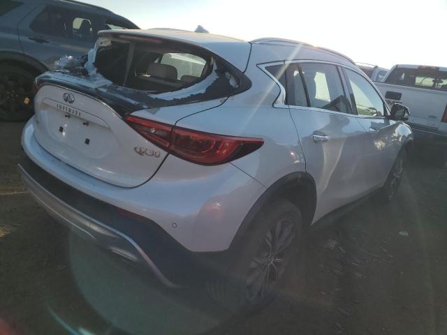 Obraz 3 z 2017 INFINITI QX30 BASE 2017 z VIN SJKCH5CR1HA037297