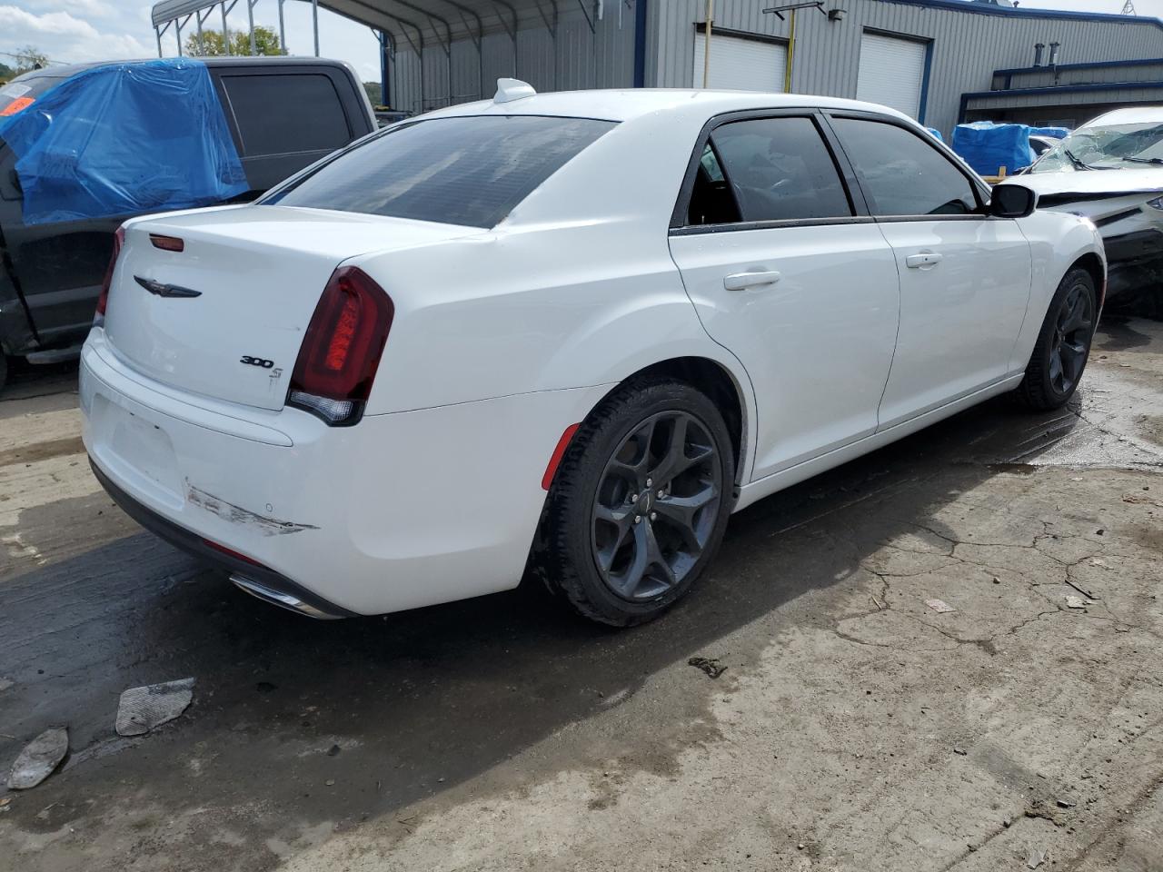 Image 3 of 2021 CHRYSLER 300 S 2021 with VIN 2C3CCABG2MH595847