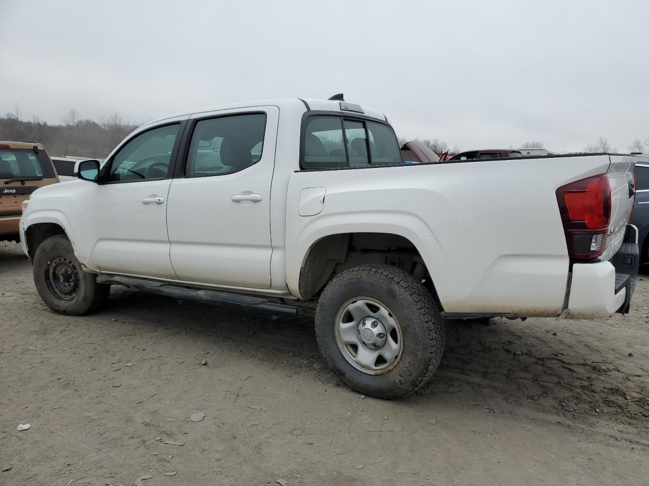 Изображение 2 2018 TOYOTA TACOMA DOUBLE CAB 2018 с VIN 5TFCZ5AN0JX139029