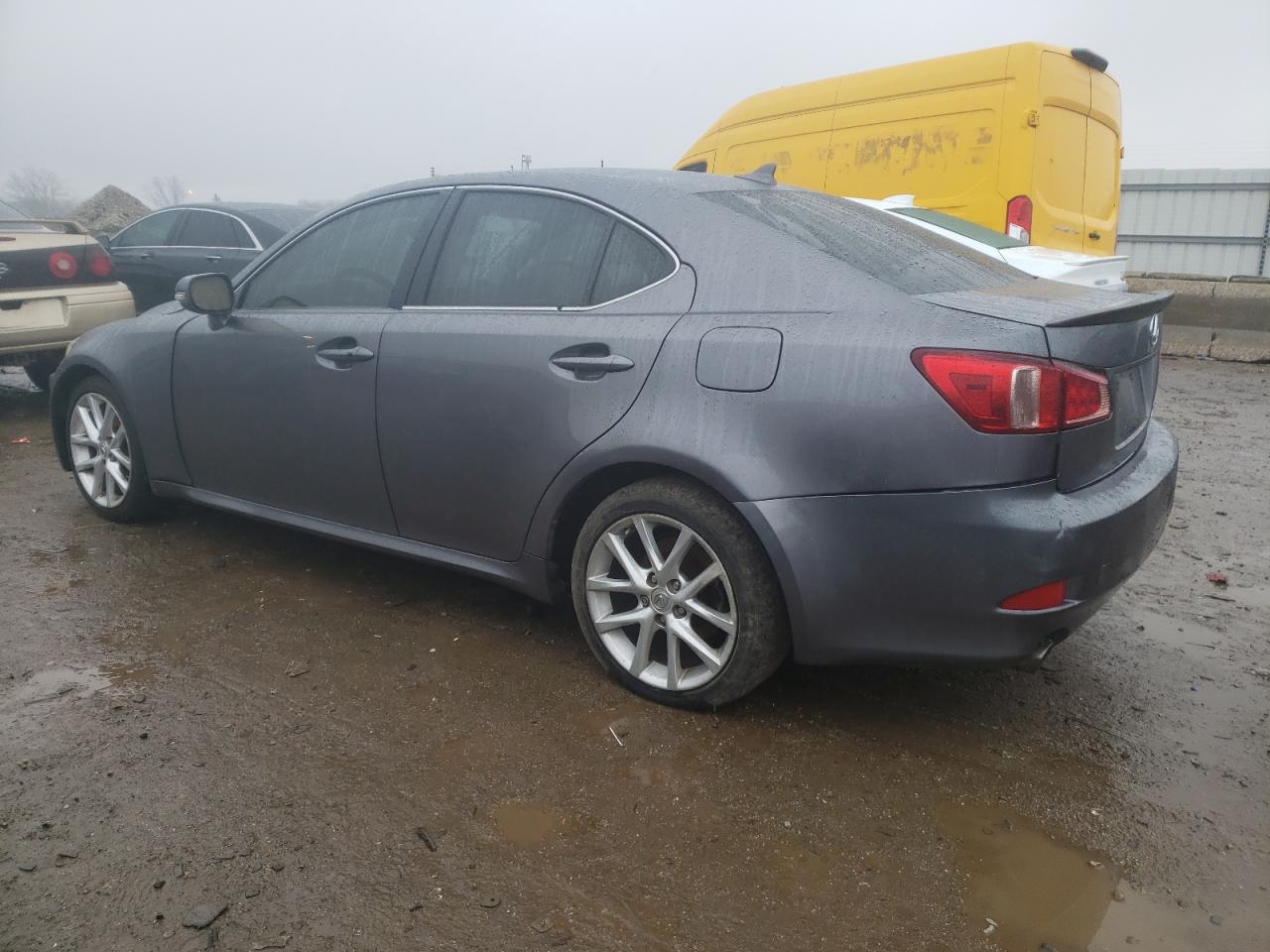 Изображение 2 2013 LEXUS IS 250 2013 с VIN JTHCF5C27D5063299