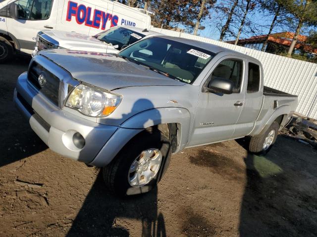 Image 1 of 2005 TOYOTA TACOMA ACCESS CAB 2005 with VIN 5TEUX42N25Z112674