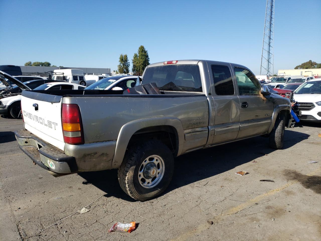Image 3 of 2000 CHEVROLET SILVERADO K2500 2000 with VIN 1GCGK29U6YZ154164