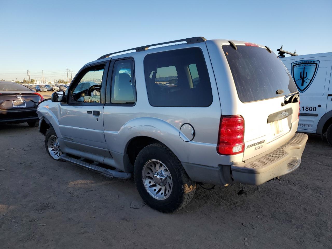 Изображение 2 2001 FORD EXPLORER SPORT 2001 с VIN 1FMYU60E51UC05681