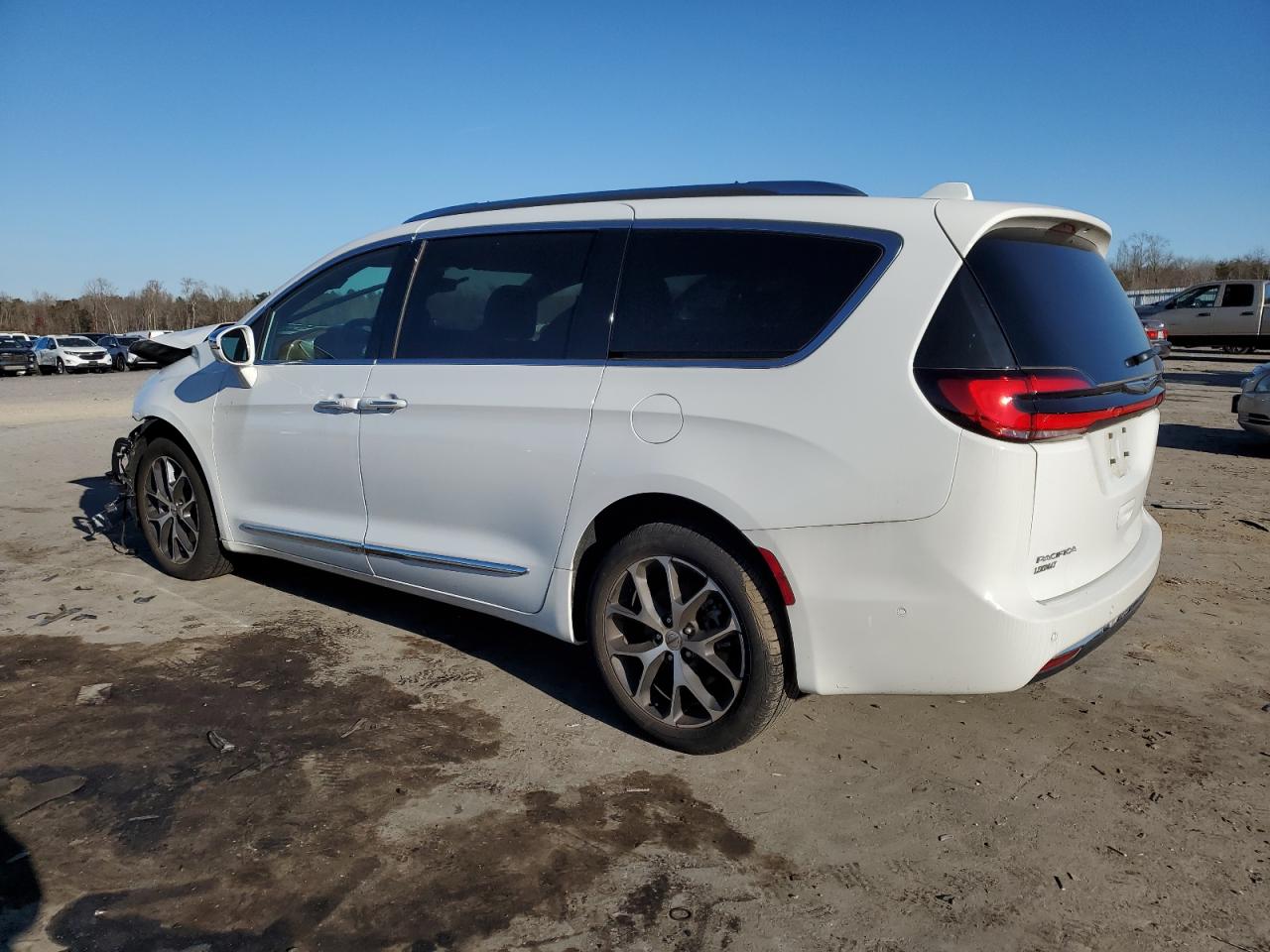 Image 2 of 2021 CHRYSLER PACIFICA LIMITED 2021 with VIN 2C4RC3GG9MR595588