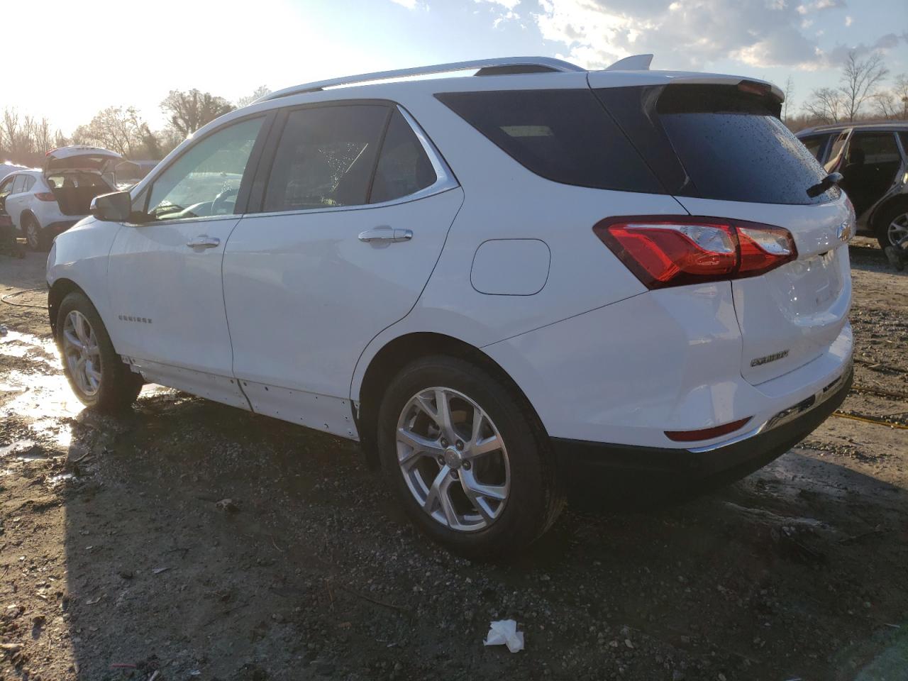 Изображение 2 2020 CHEVROLET EQUINOX PREMIER 2020 с VIN 3GNAXNEV9LS586252