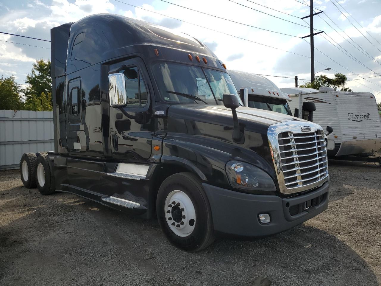 Изображение 2019 FREIGHTLINER CASCADIA 125  2019