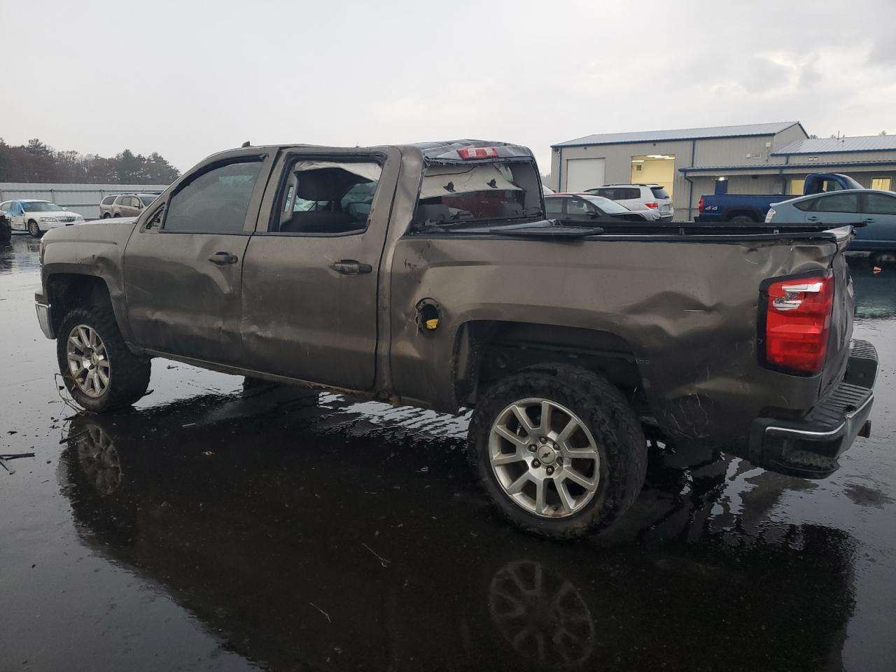 Image 2 of 2014 CHEVROLET SILVERADO K1500 LT 2014 with VIN 3GCUKREC0EG213312