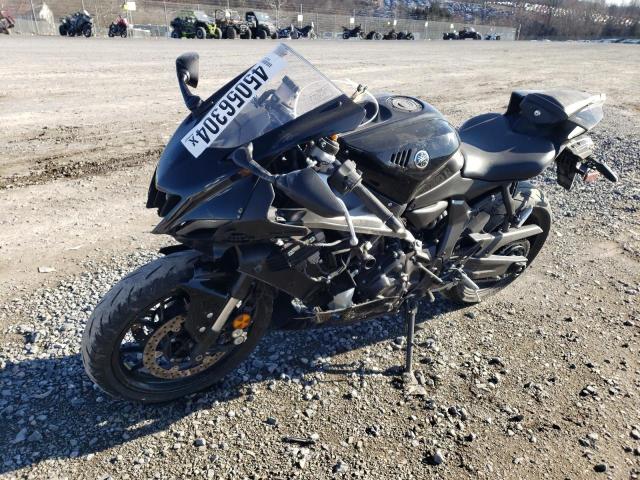 Obraz 2 z 2022 YAMAHA YZFR7  2022 z VIN JYARM38E6NA004161