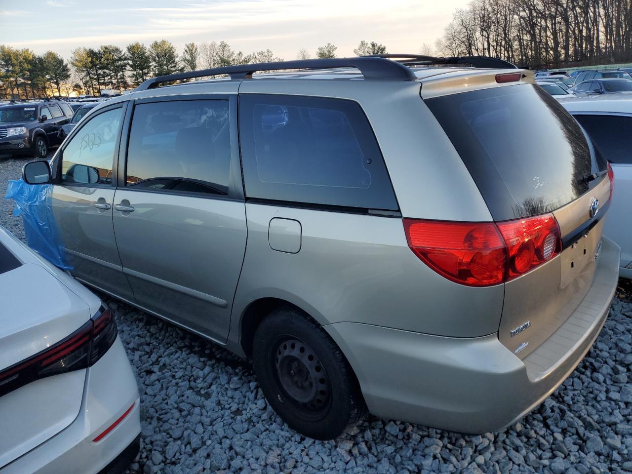 Image 2 of 2009 TOYOTA SIENNA CE 2009 with VIN 5TDZK23C49S259779